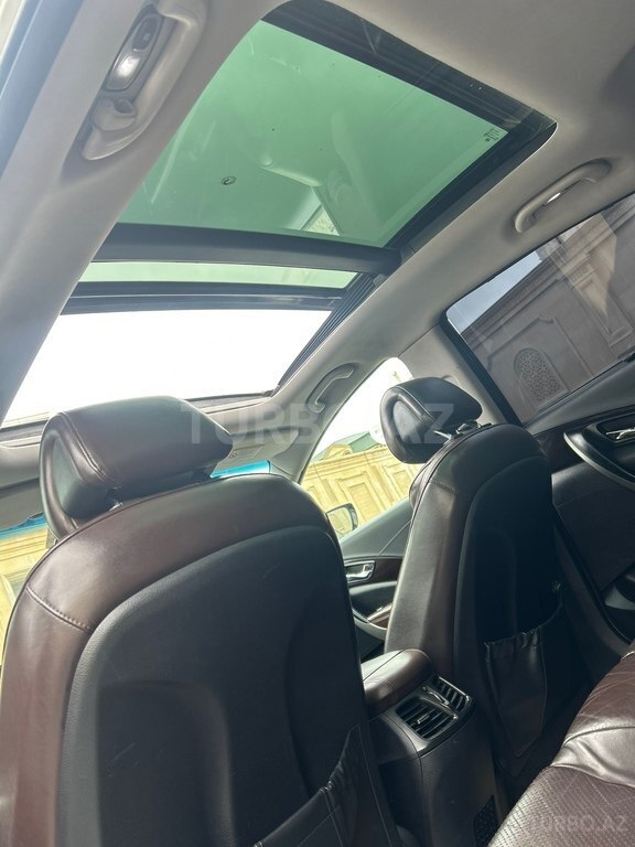 Hyundai Azera