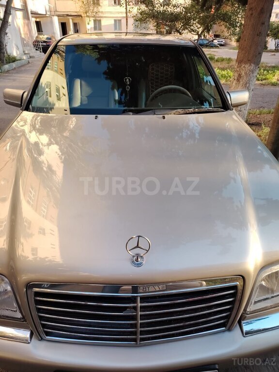 Mercedes C 230