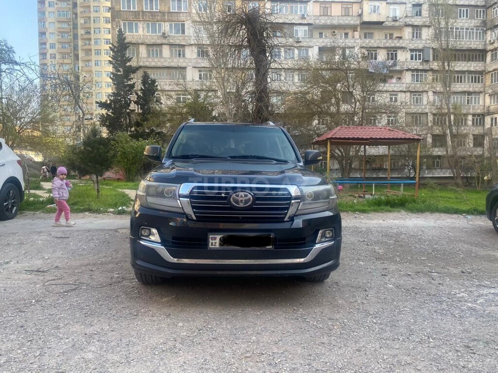 Toyota Land Cruiser