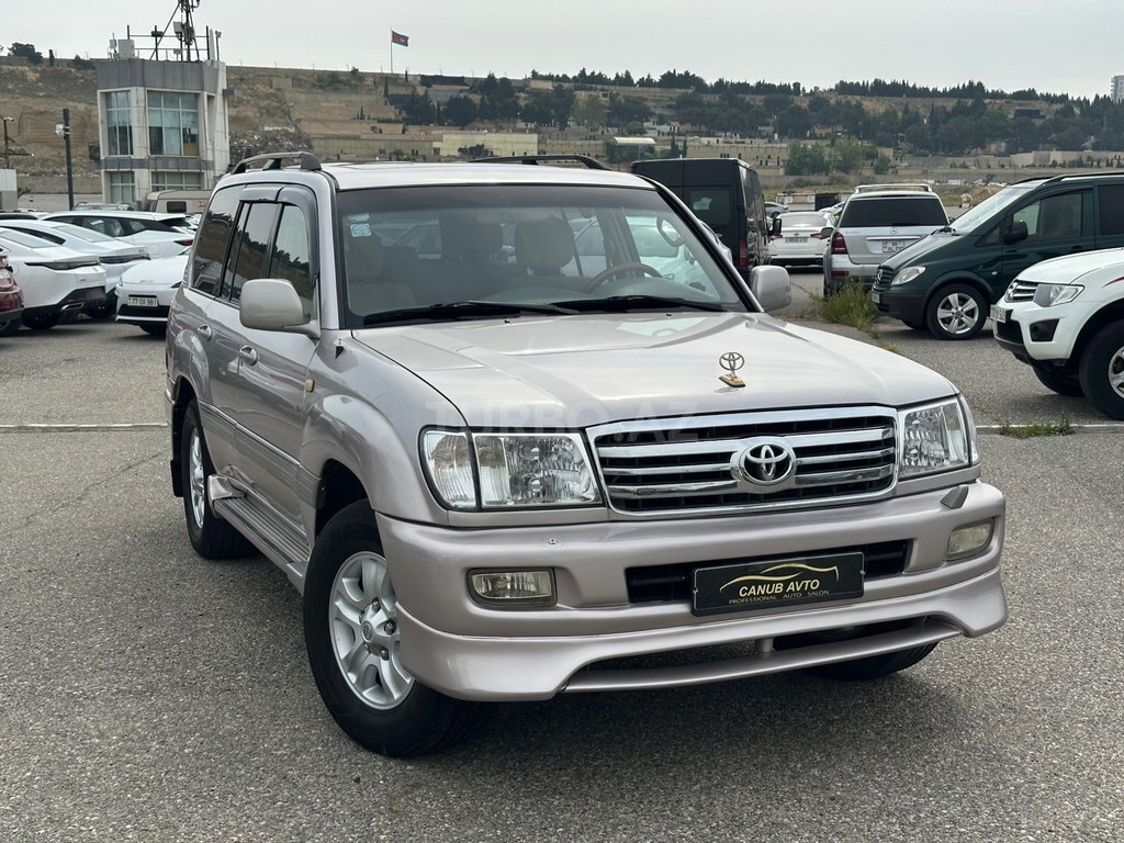 Toyota Land Cruiser