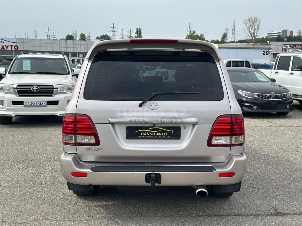 Toyota Land Cruiser