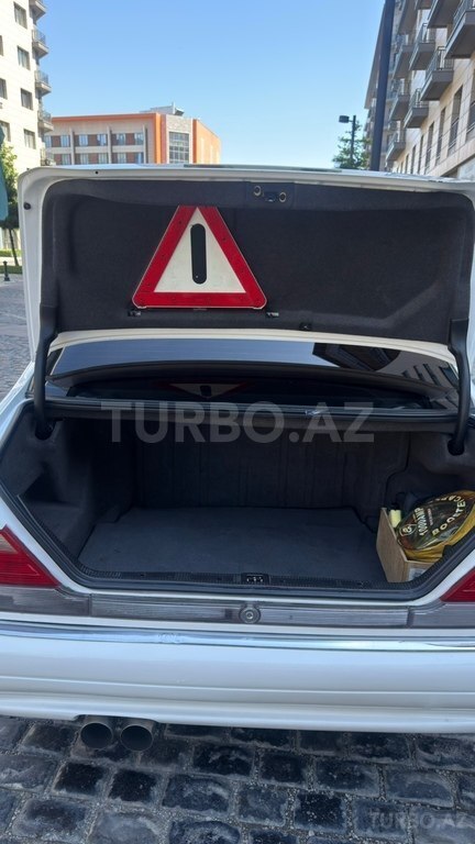 Mercedes S 320