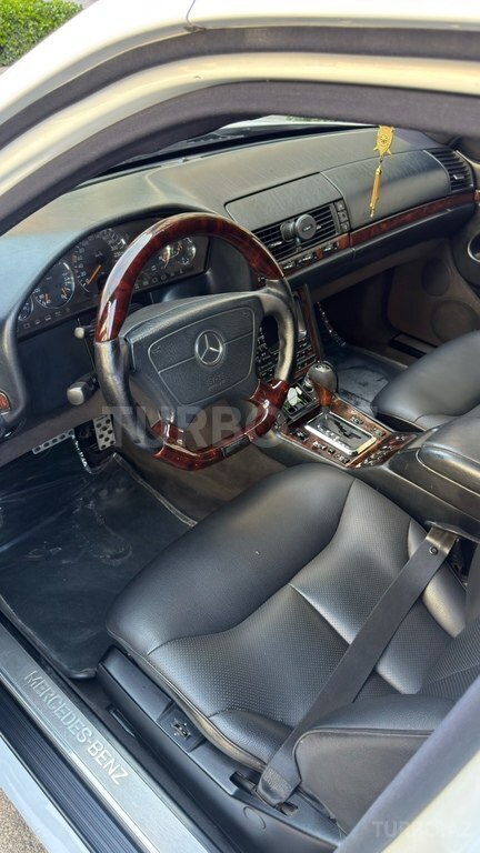Mercedes S 320
