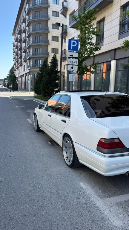 Mercedes S 320