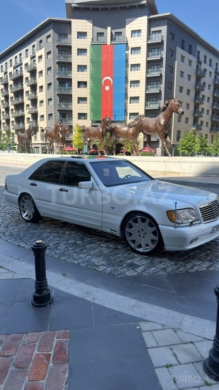 Mercedes S 320