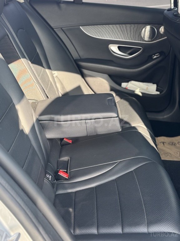 Mercedes C 300