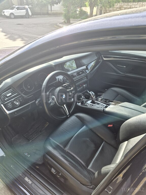 BMW 528