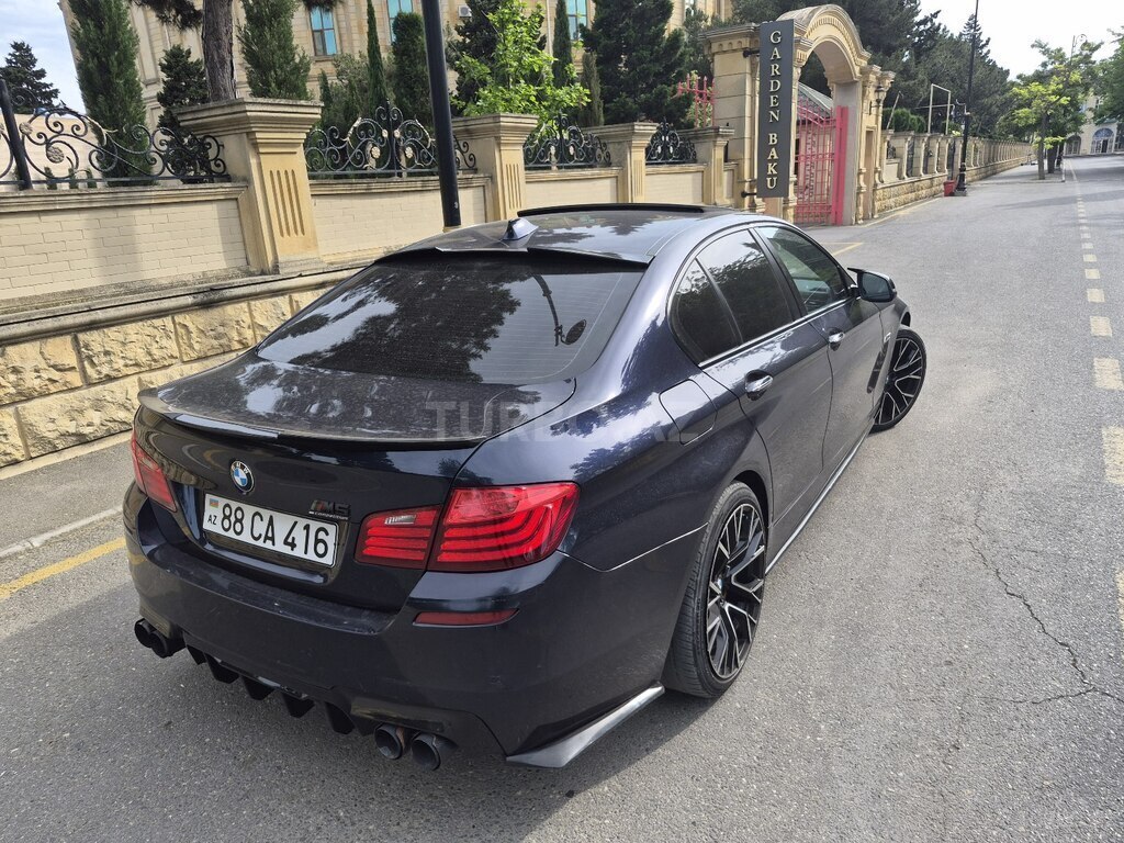 BMW 528