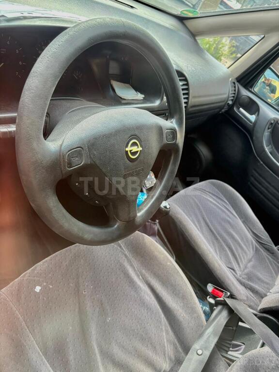 Opel Zafira
