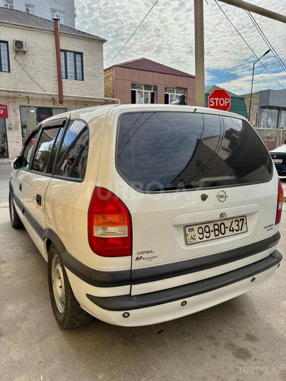 Opel Zafira