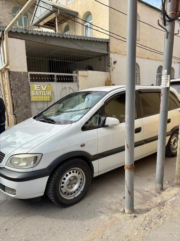 Opel Zafira