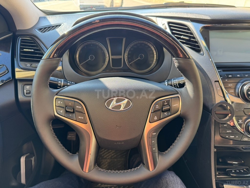 Hyundai Azera