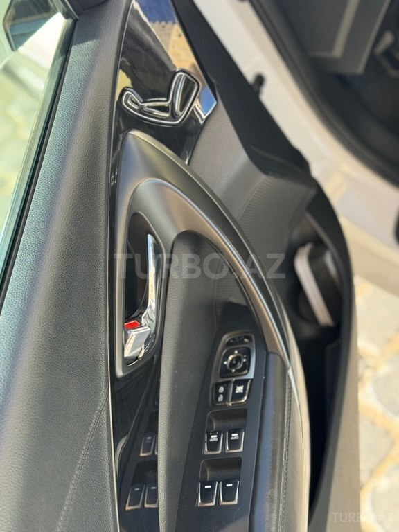 Hyundai Azera