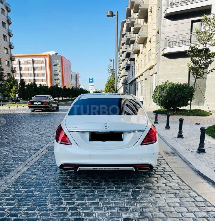 Mercedes S 500