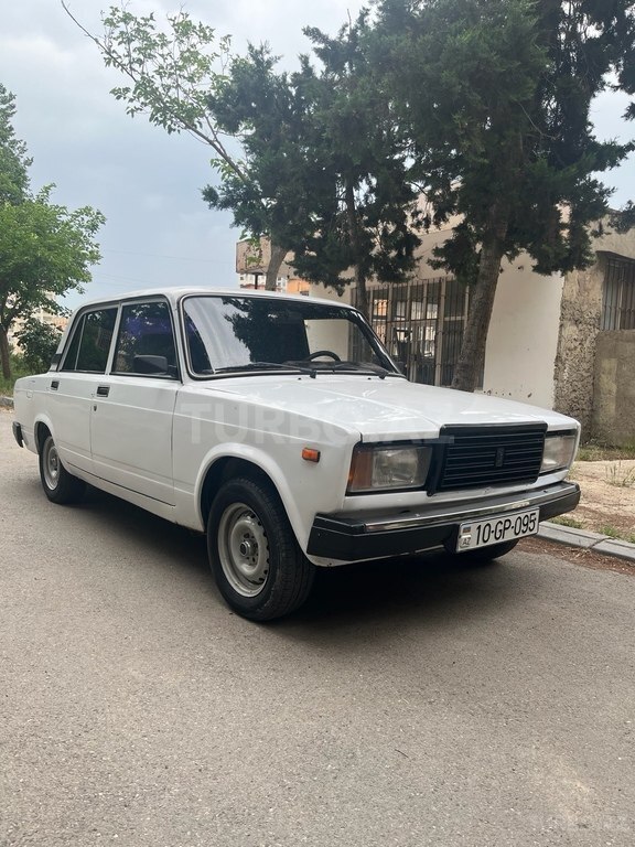 LADA (VAZ) 2107