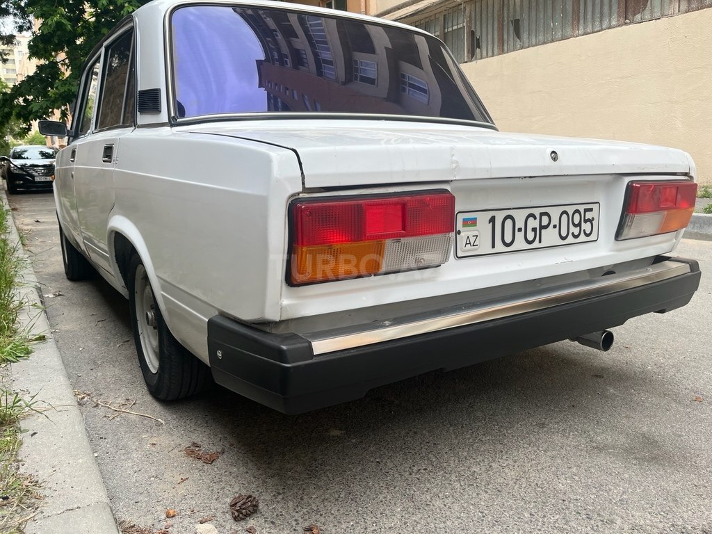 LADA (VAZ) 2107
