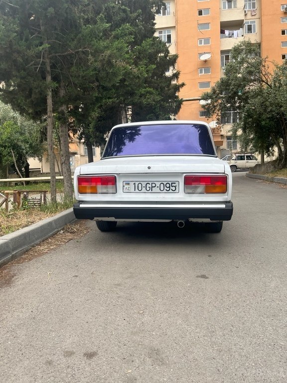 LADA (VAZ) 2107