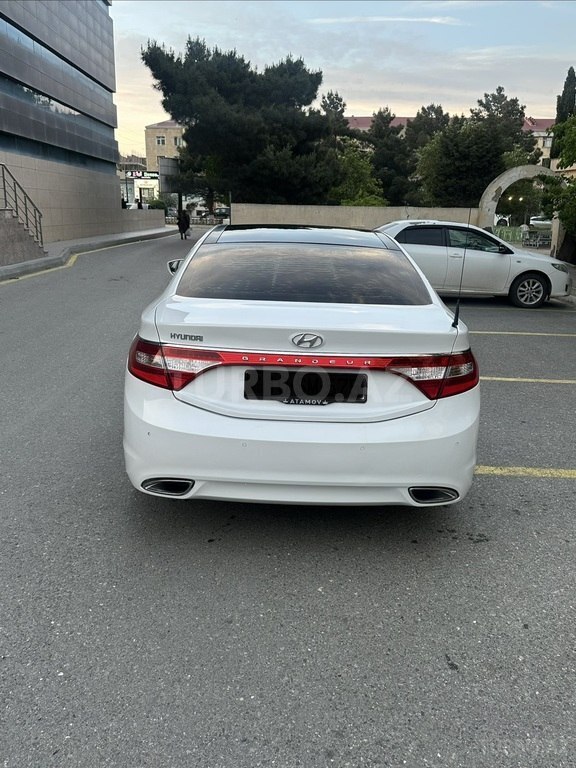 Hyundai Grandeur
