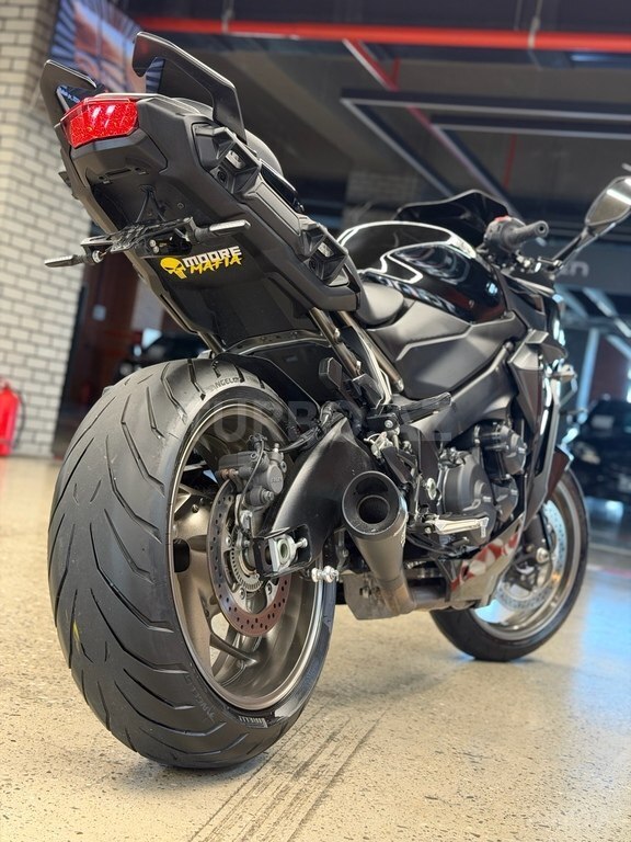 Suzuki GSX-S1000GT