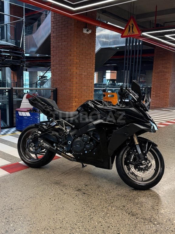 Suzuki GSX-S1000GT