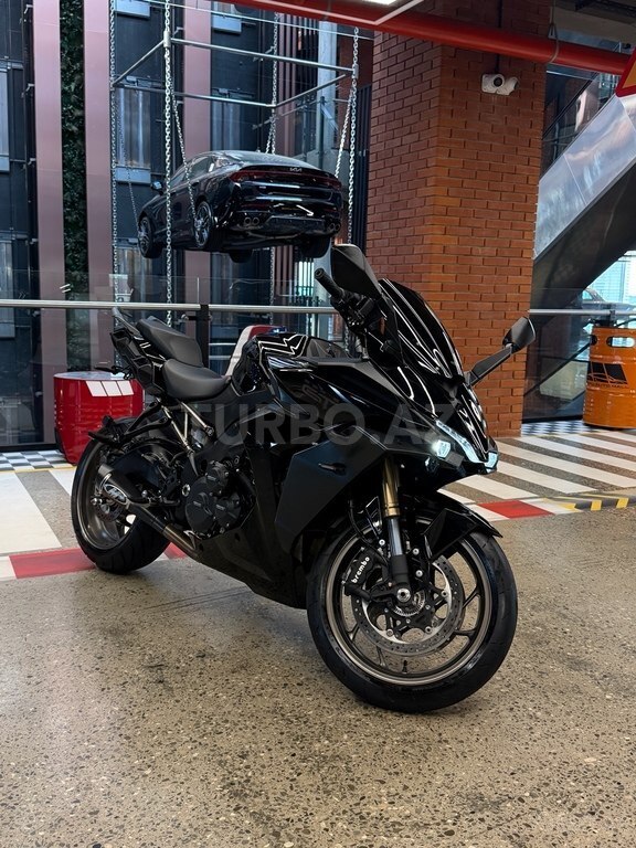Suzuki GSX-S1000GT