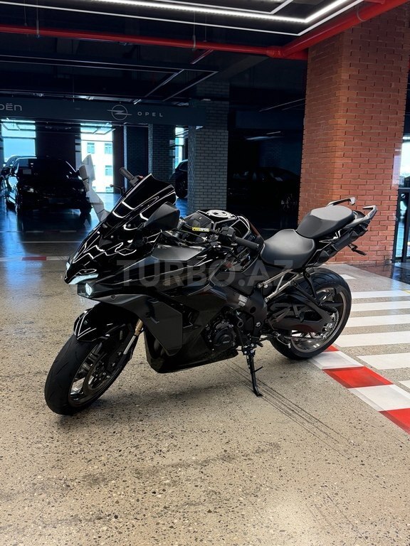 Suzuki GSX-S1000GT