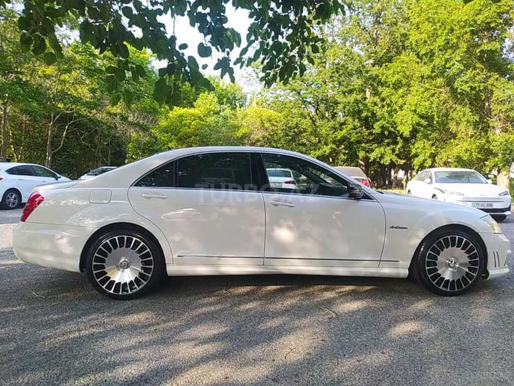 Mercedes S 63 AMG