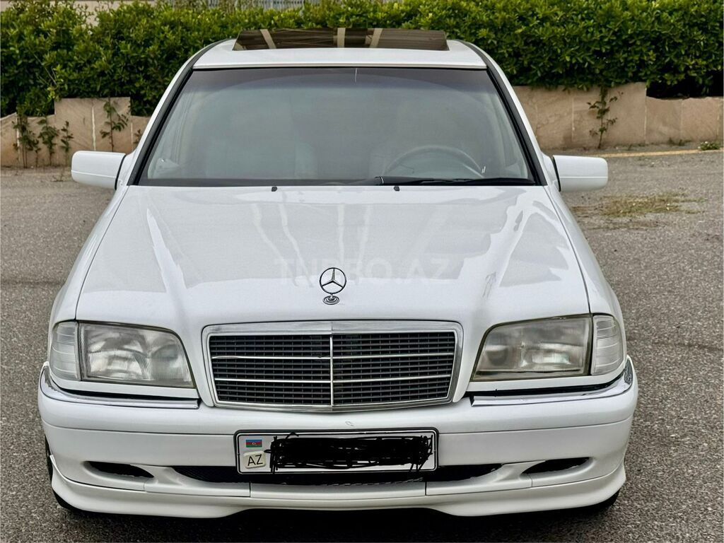 Mercedes C 230