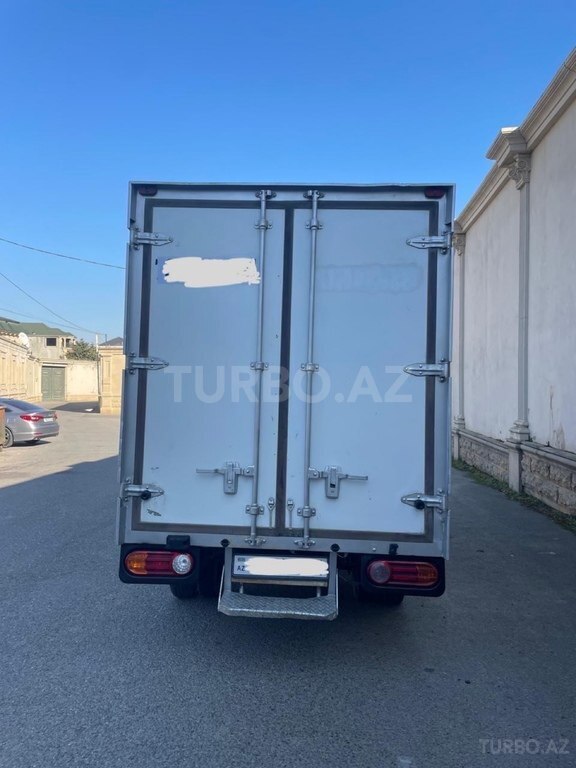 Hyundai H 100