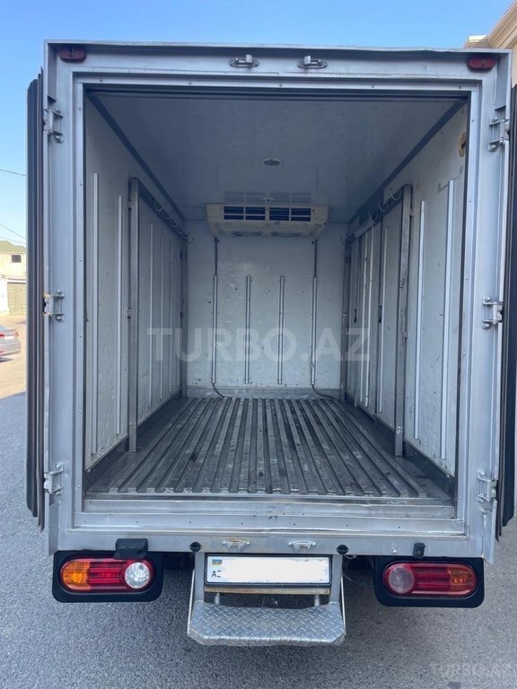 Hyundai H 100