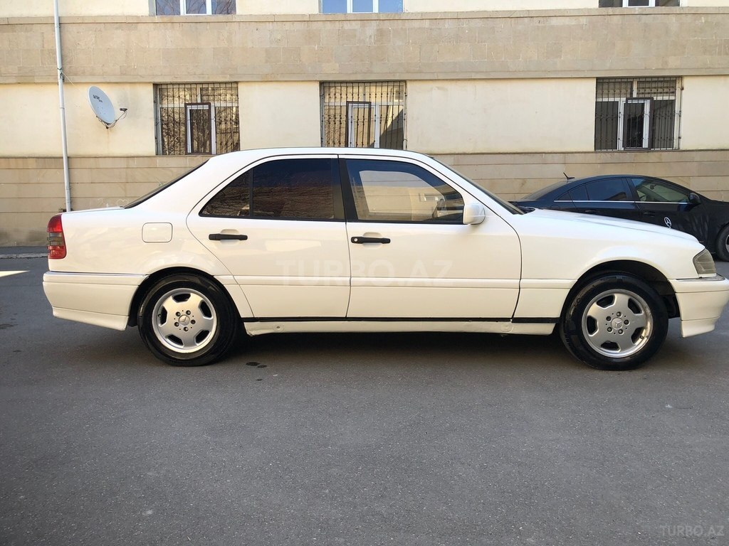 Mercedes C 180