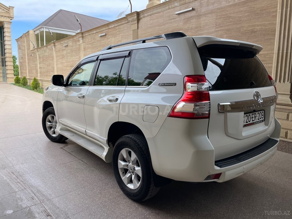 Toyota Land Cruiser Prado