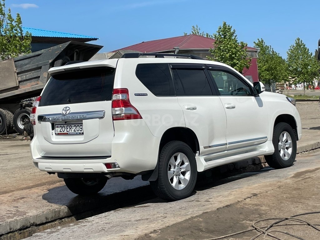 Toyota Land Cruiser Prado