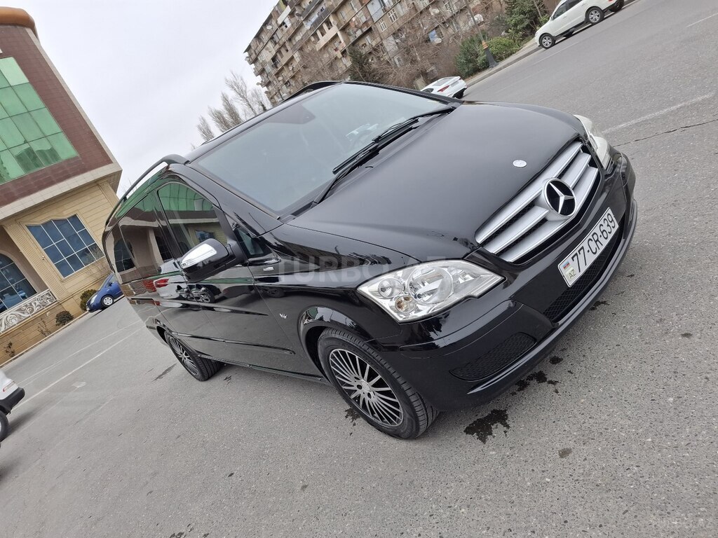 Mercedes Viano