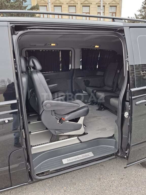 Mercedes Viano