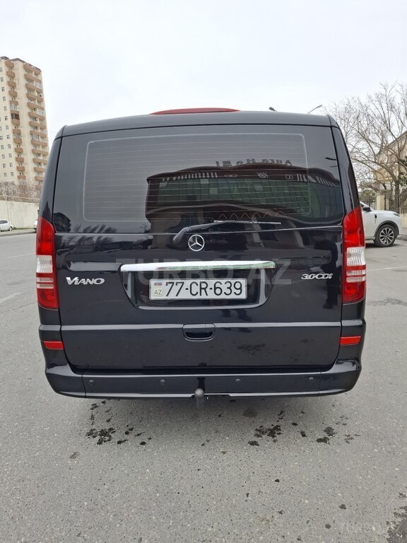Mercedes Viano