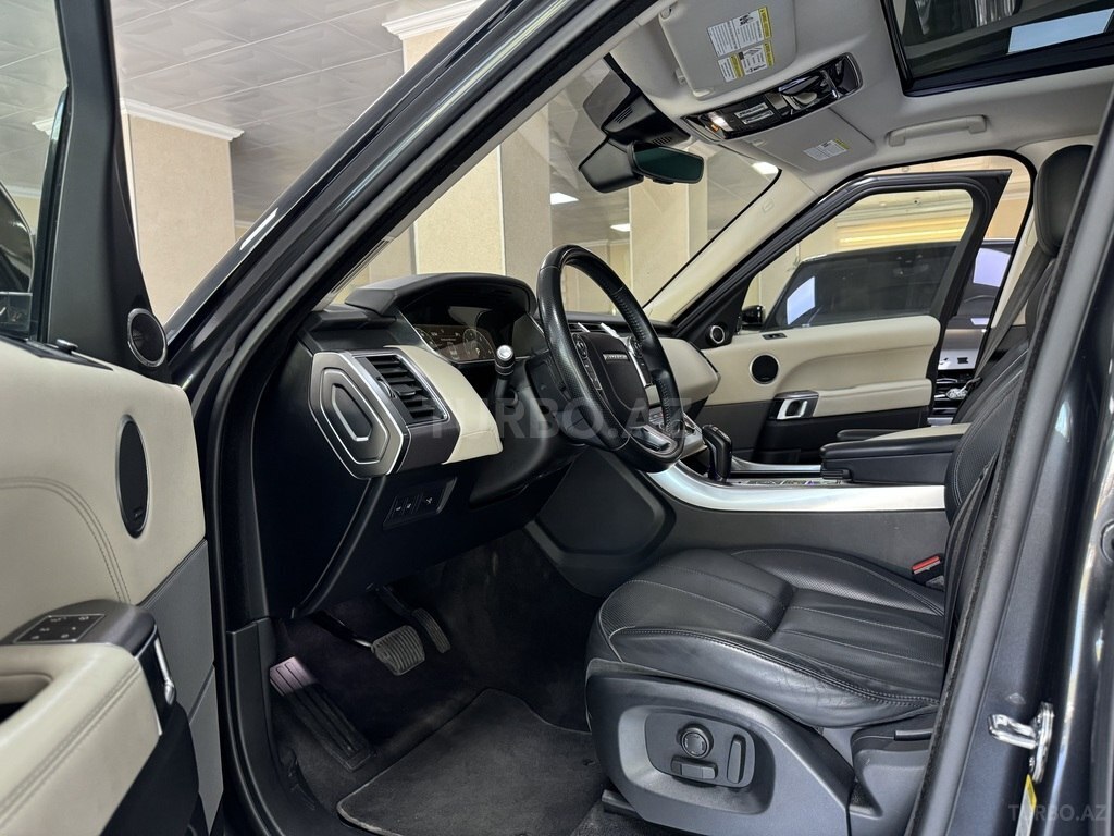 Land Rover RR Sport