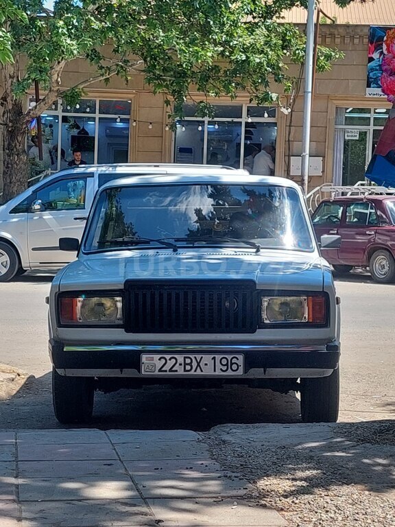 LADA (VAZ) 2107