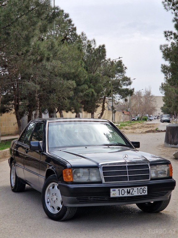 Mercedes 190