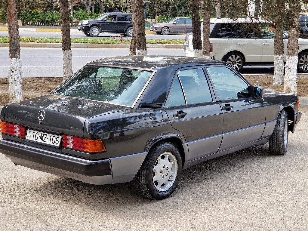 Mercedes 190