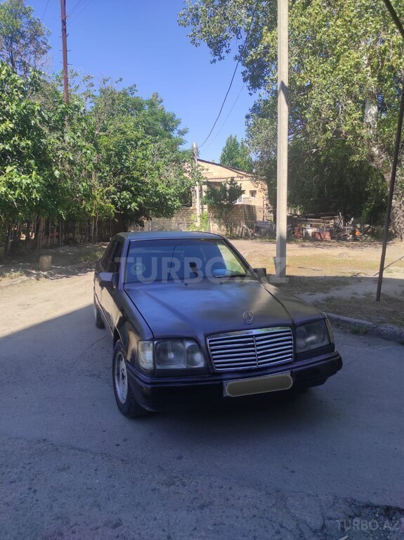 Mercedes 200 D