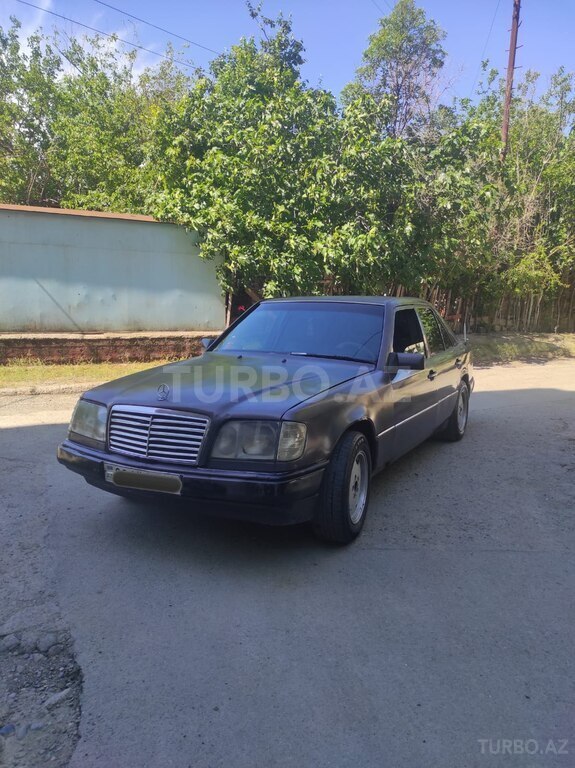 Mercedes 200 D