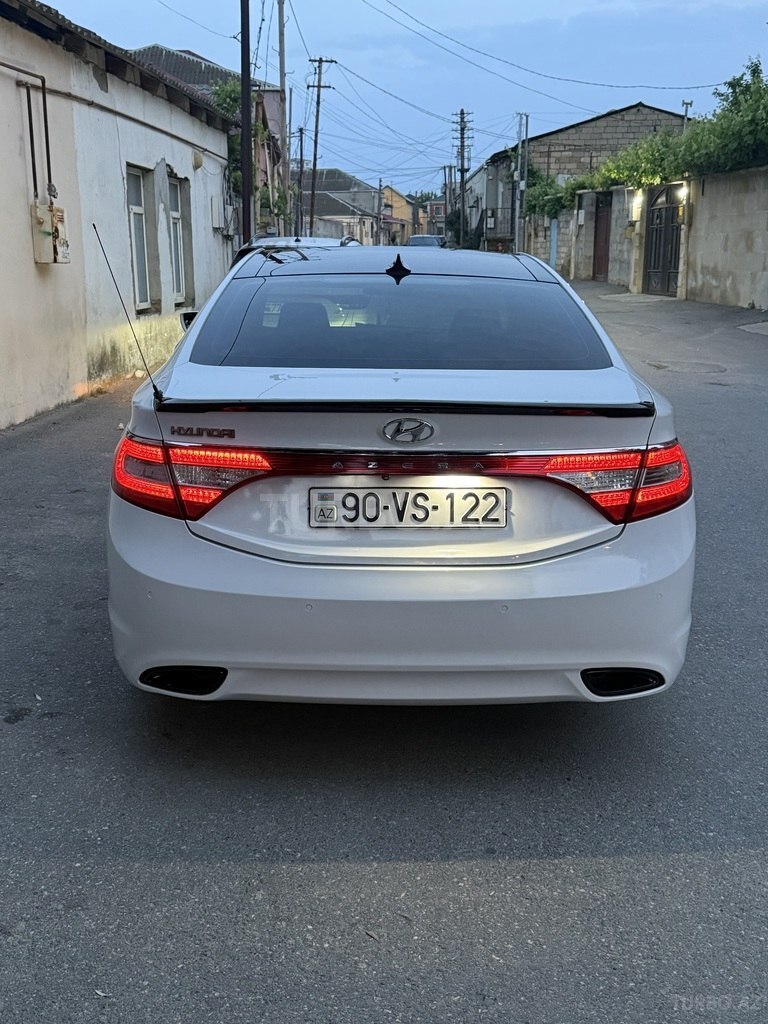 Hyundai Azera