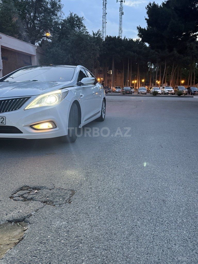 Hyundai Azera
