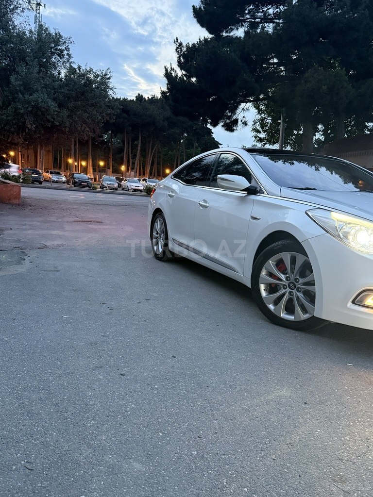 Hyundai Azera