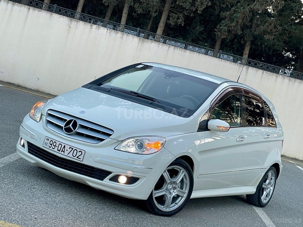 Mercedes B 200