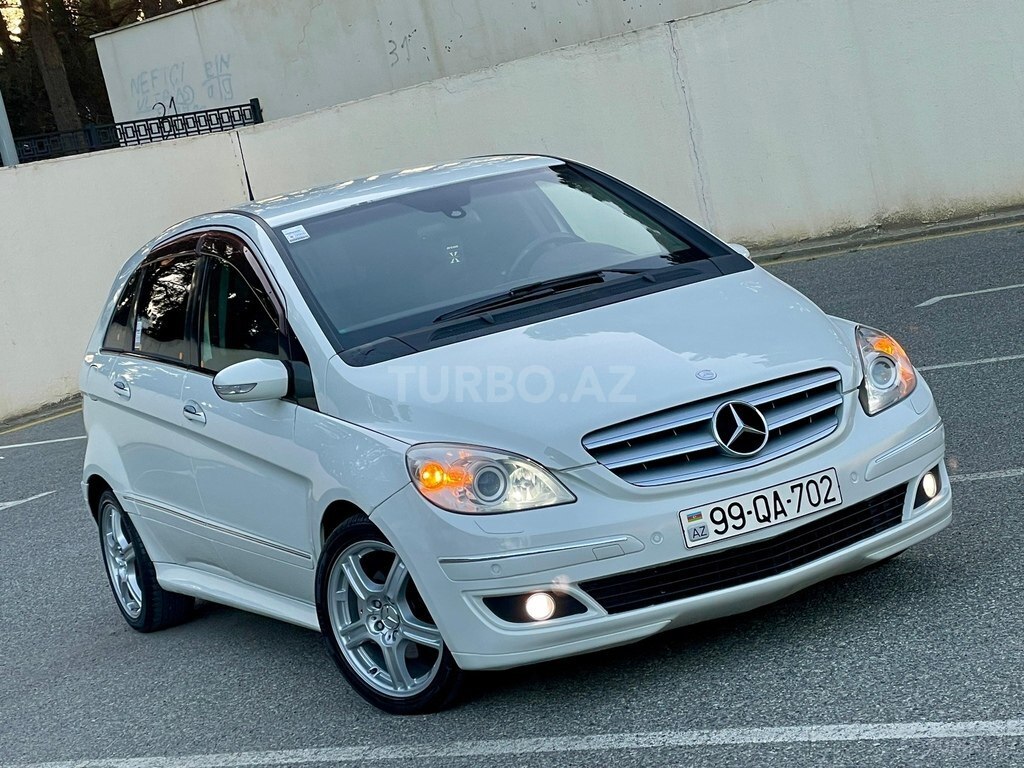 Mercedes B 200