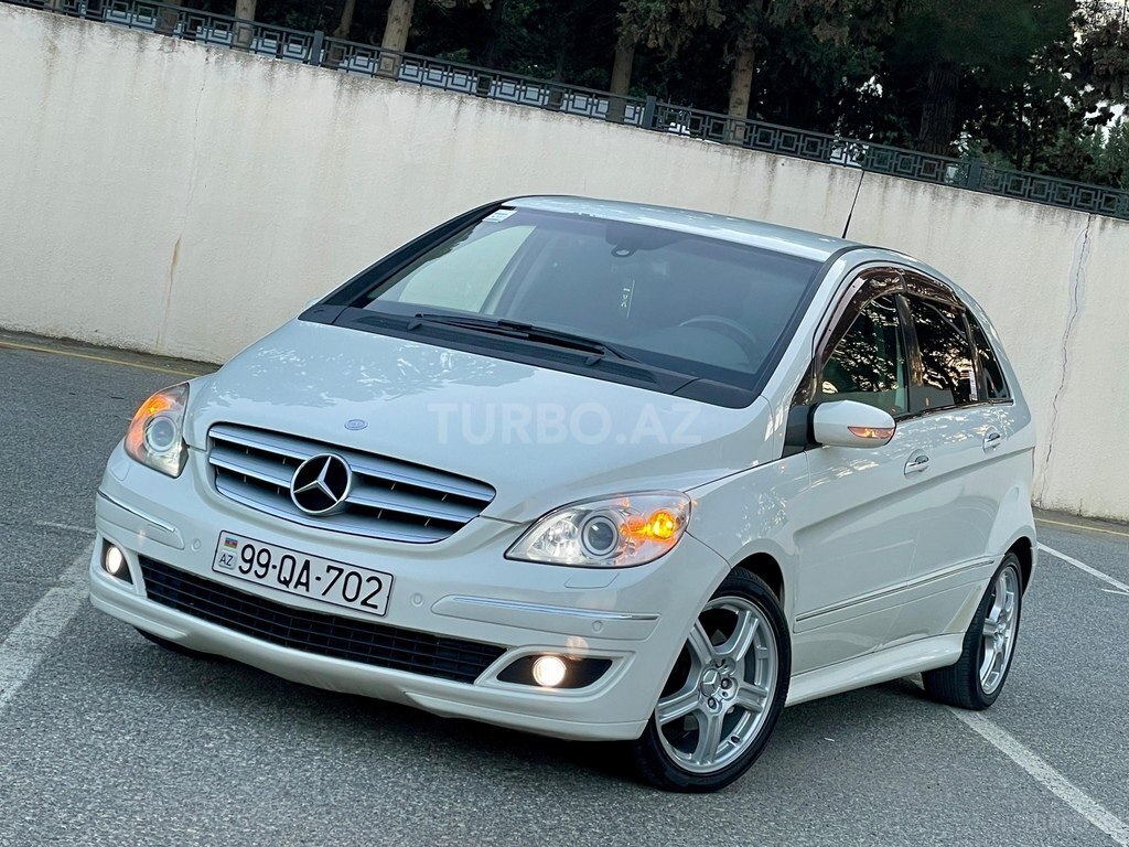Mercedes B 200
