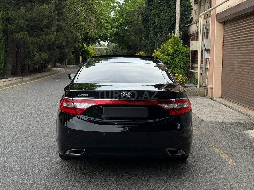 Hyundai Azera