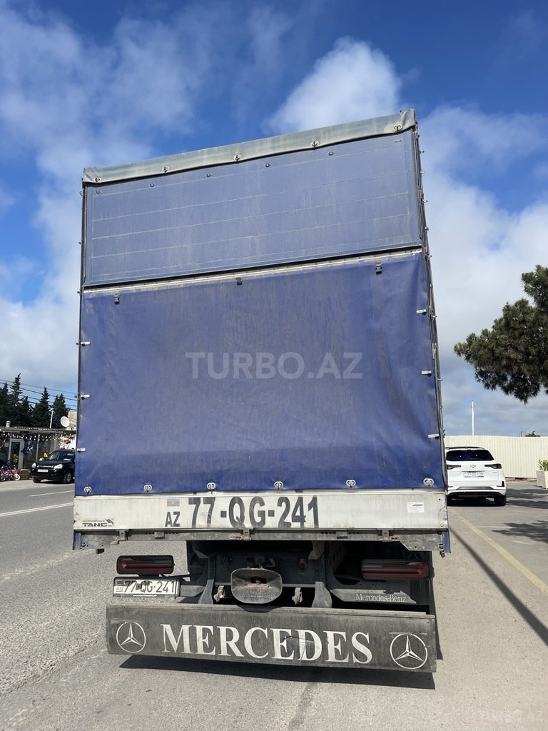 Mercedes Atego 818